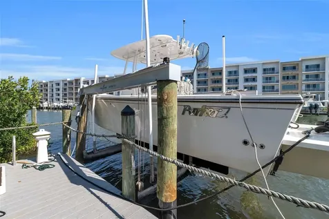 1040 Sylvan Drive Sarasota FL 34234