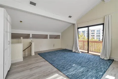 1040 Sylvan Drive Sarasota FL 34234