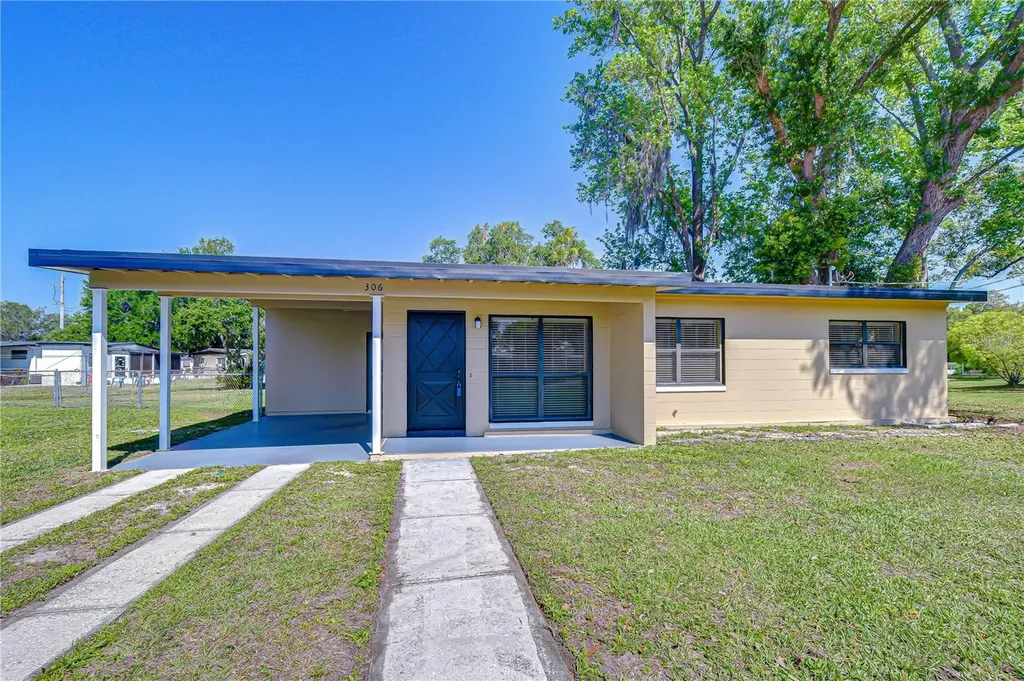 306 E Langford Drive Plant City FL 33563