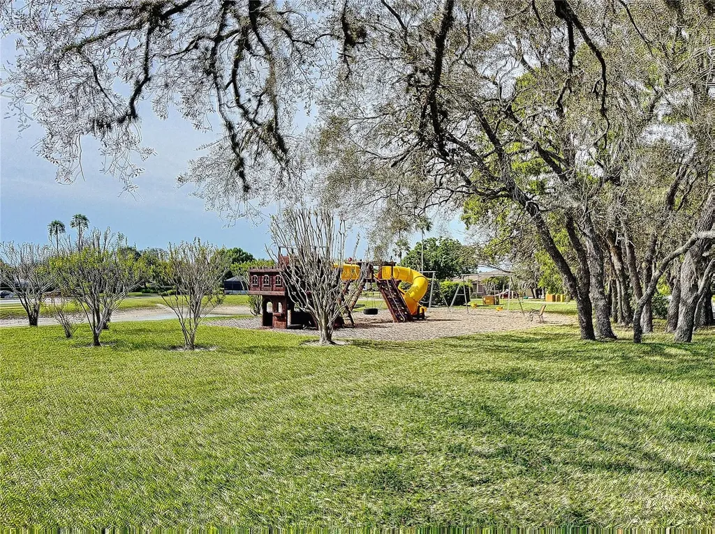 9408 New Orleans Drive Weeki Wachee FL 34613