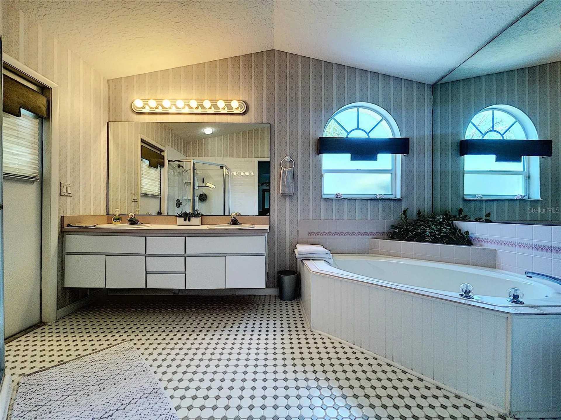 9408 New Orleans Drive Weeki Wachee FL 34613