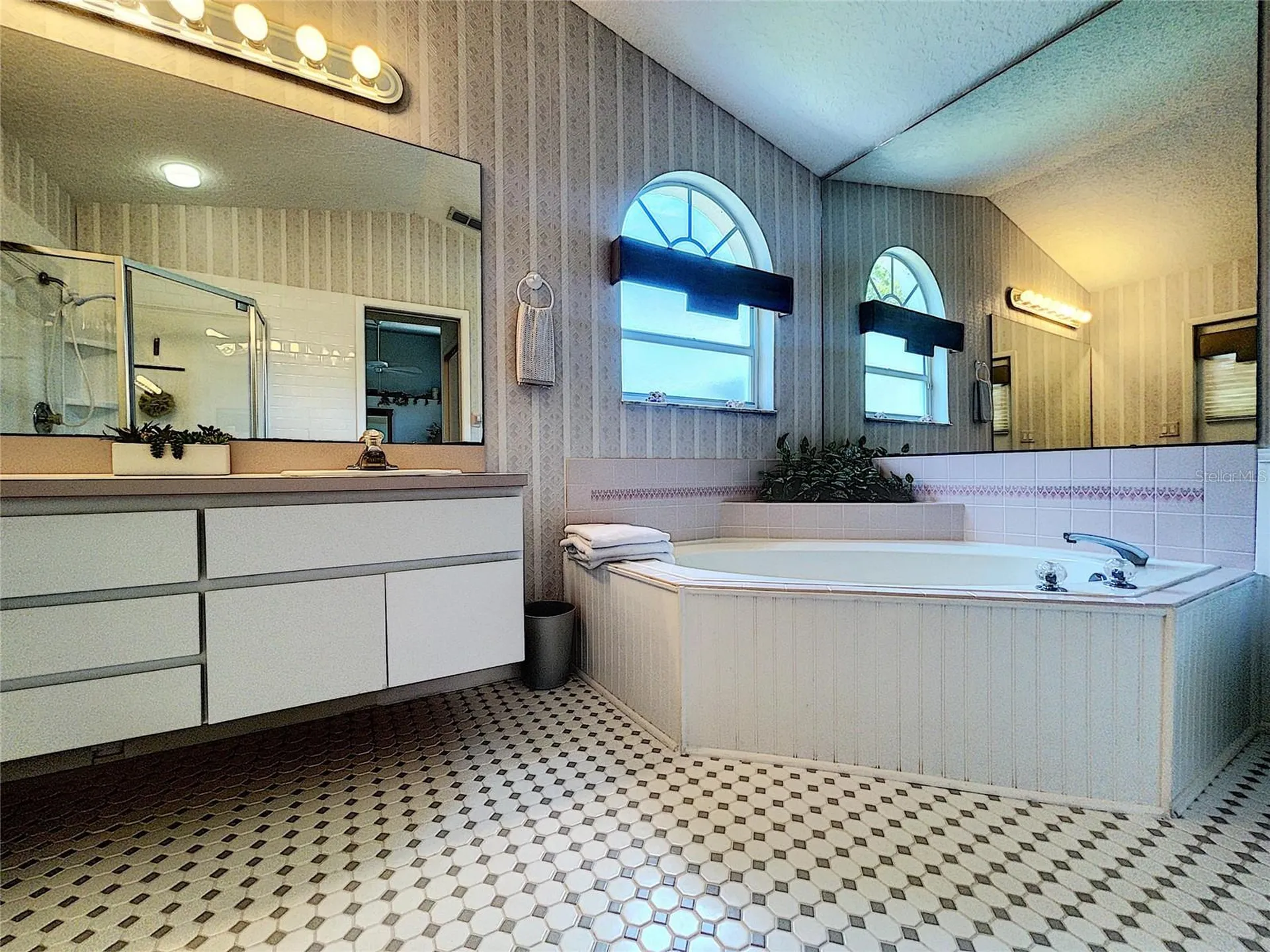 9408 New Orleans Drive Weeki Wachee FL 34613