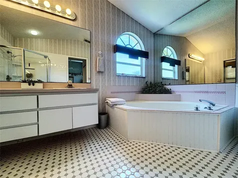 9408 New Orleans Drive Weeki Wachee FL 34613