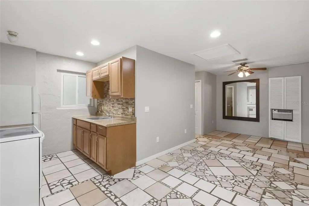 1264 18th Street Sarasota FL 34234