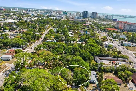 1264 18th Street Sarasota FL 34234