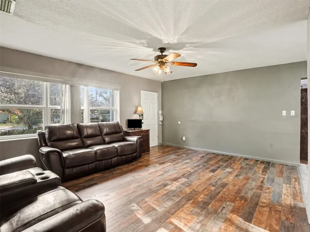 3214 Dawley Avenue Orlando FL 32806