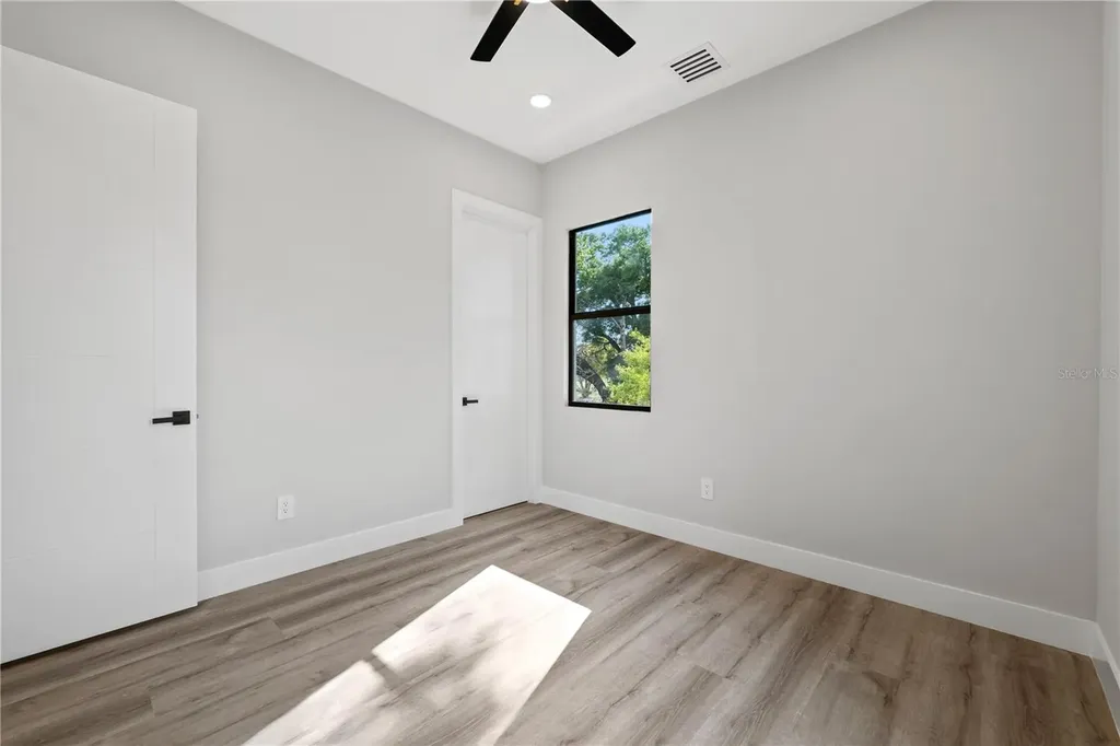 3104 W Pine Street Tampa FL 33607