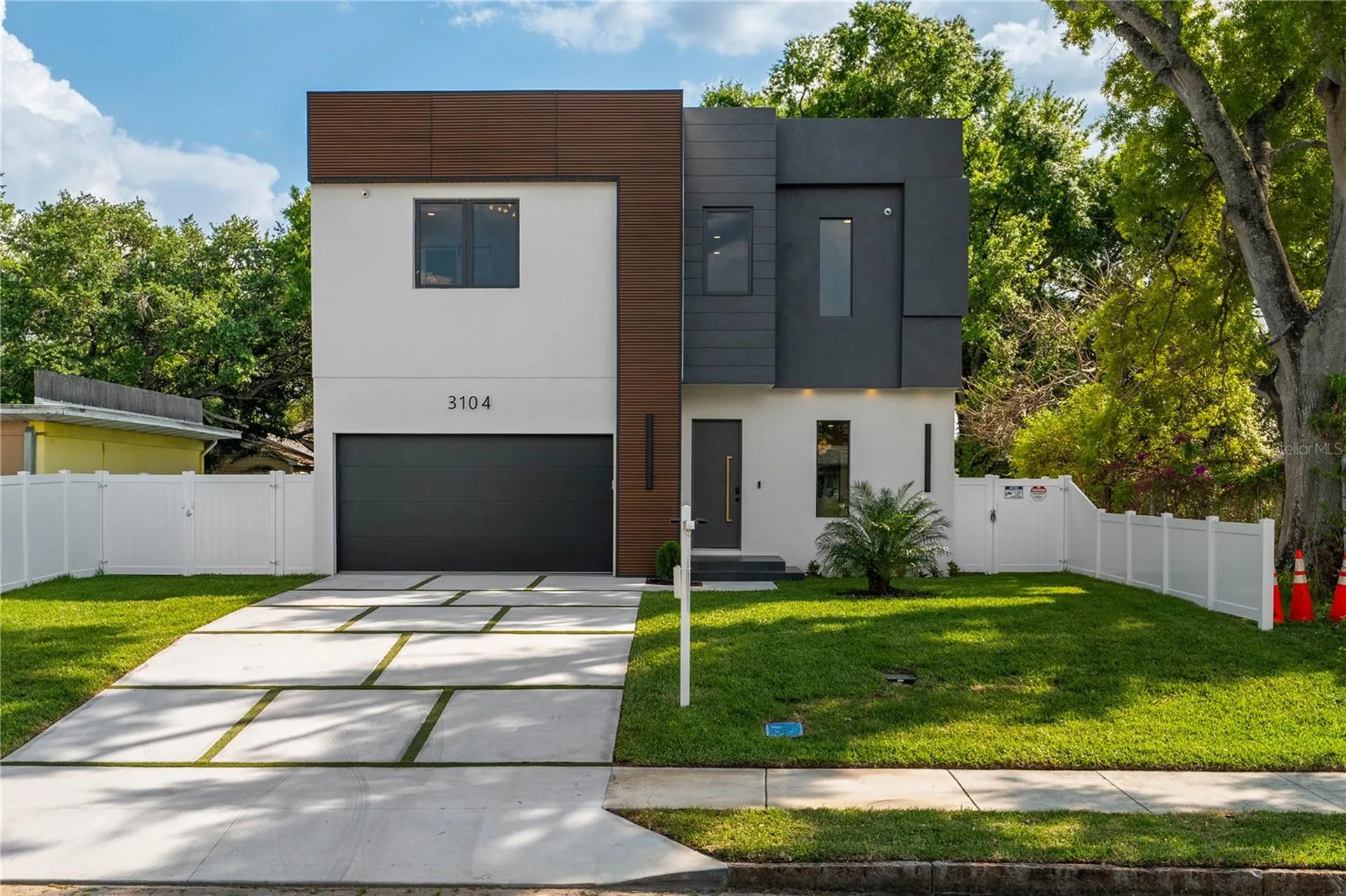3104 W Pine Street Tampa FL 33607