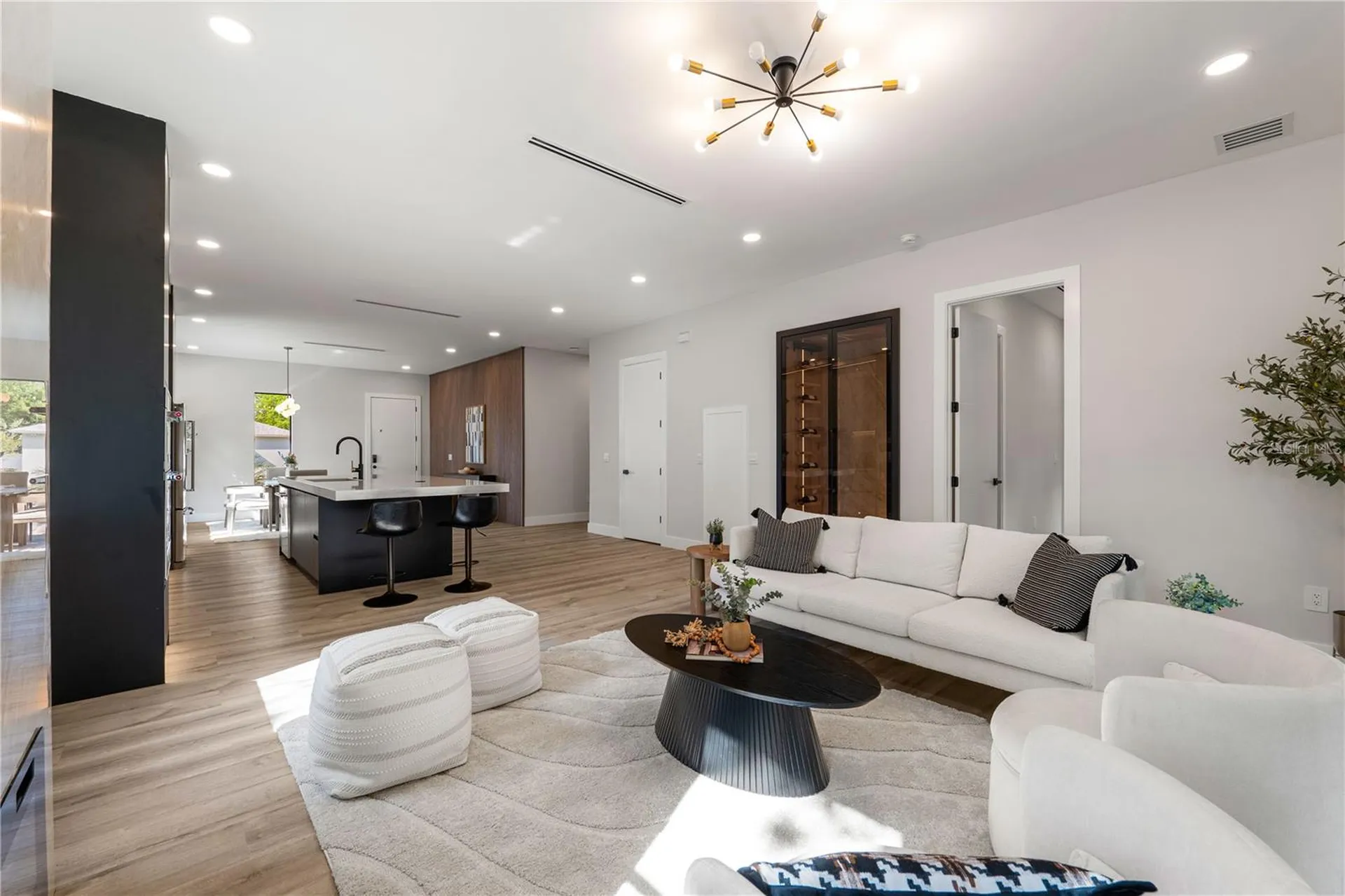 3104 W Pine Street Tampa FL 33607