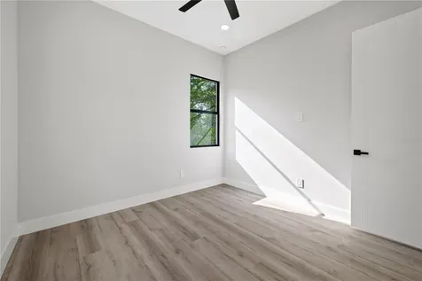 3104 W Pine Street Tampa FL 33607
