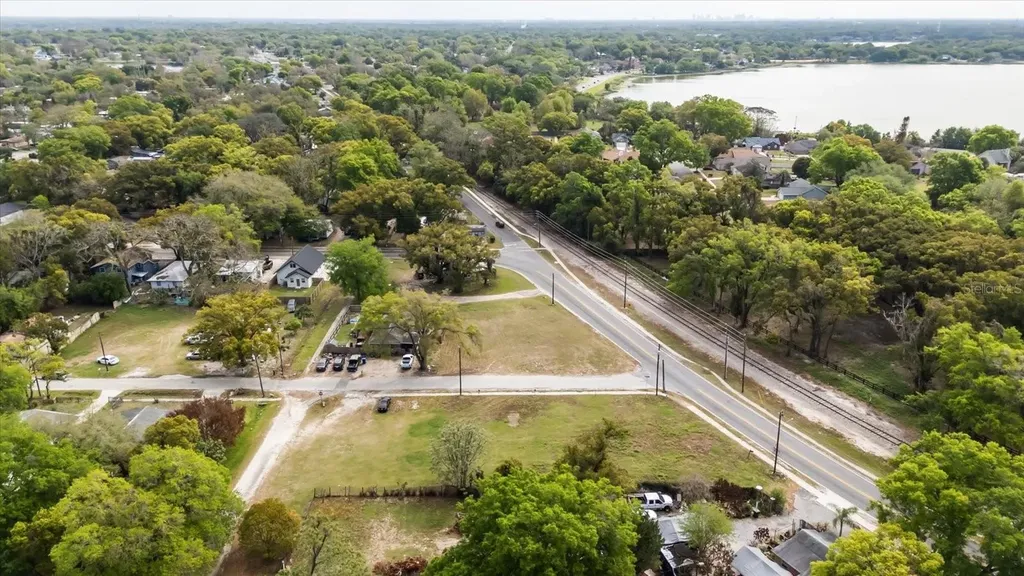 28 Rewis Street Ocoee FL 34761