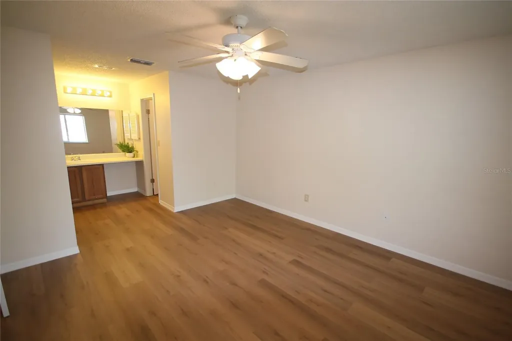 185 Waterfall Way Altamonte Springs FL 32714