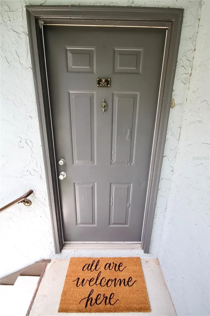 185 Waterfall Way Altamonte Springs FL 32714