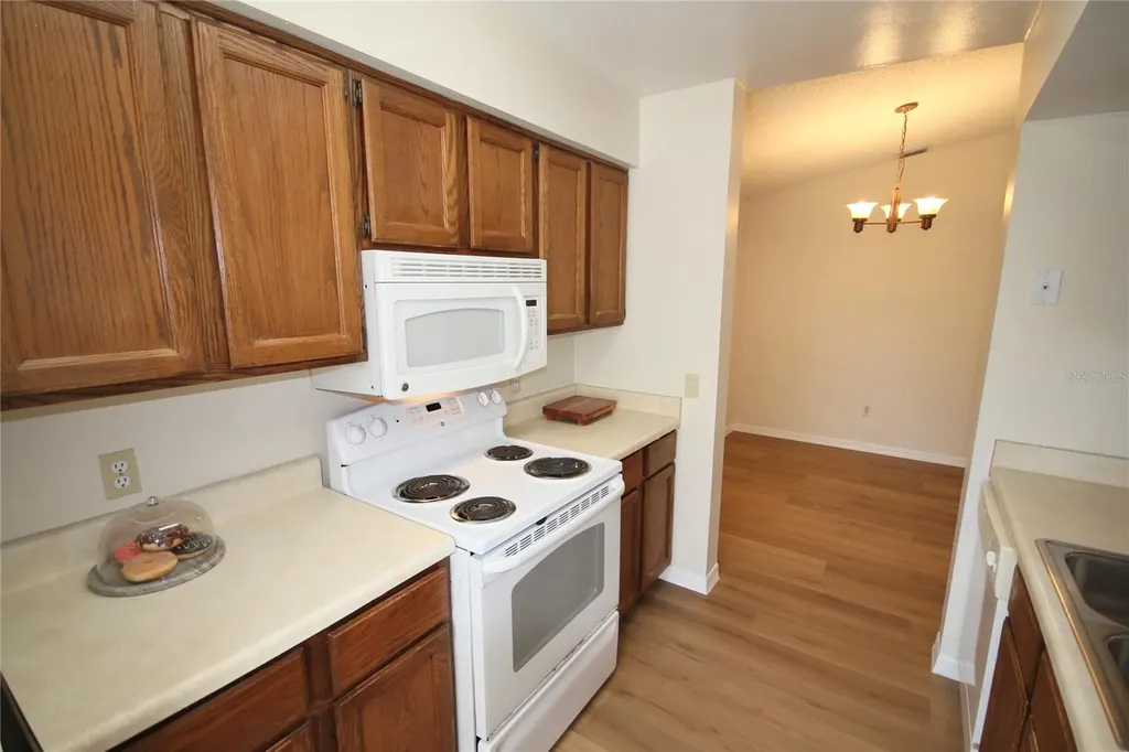 185 Waterfall Way Altamonte Springs FL 32714
