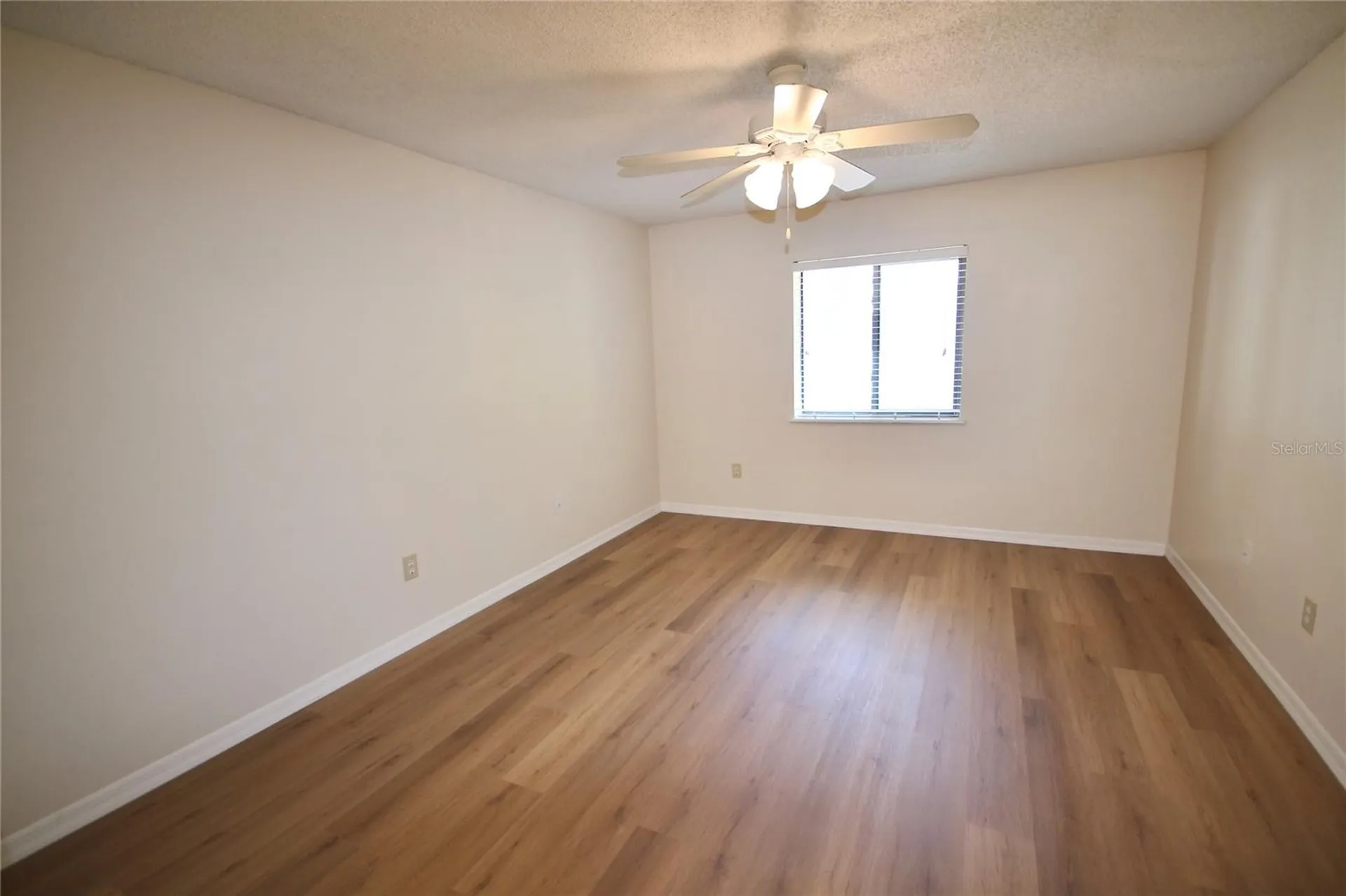 185 Waterfall Way Altamonte Springs FL 32714