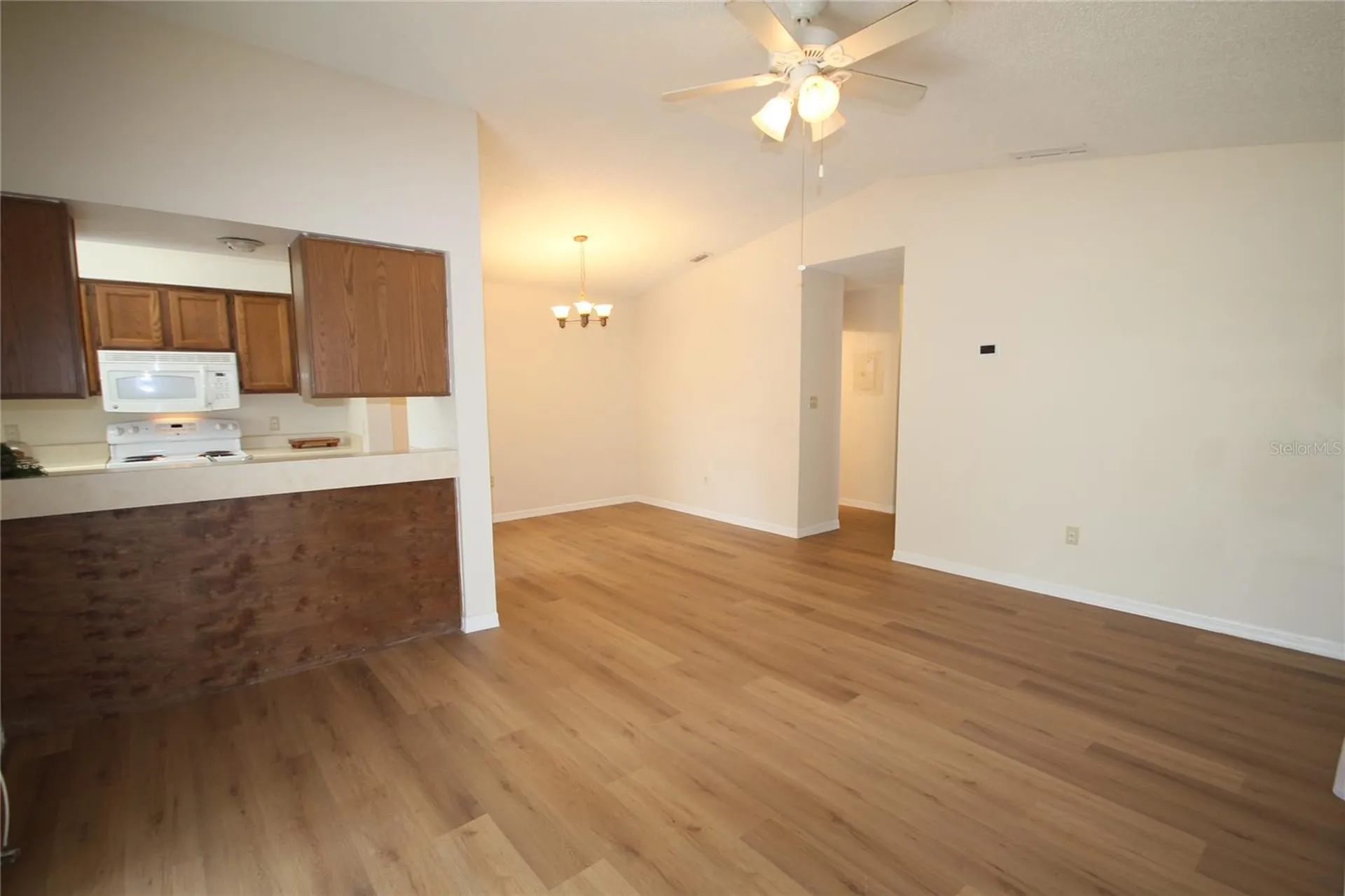 185 Waterfall Way Altamonte Springs FL 32714