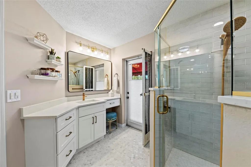 6101 34th Street W Bradenton FL 34210