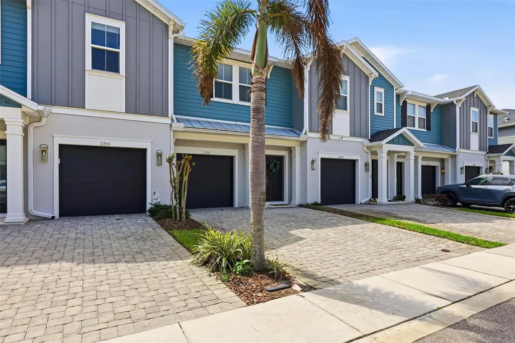 2818 Grand Kemerton Place Tampa FL 33618