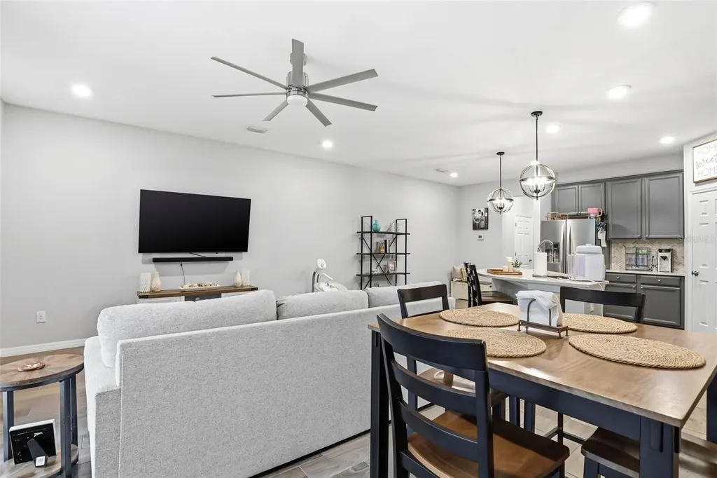 2818 Grand Kemerton Place Tampa FL 33618