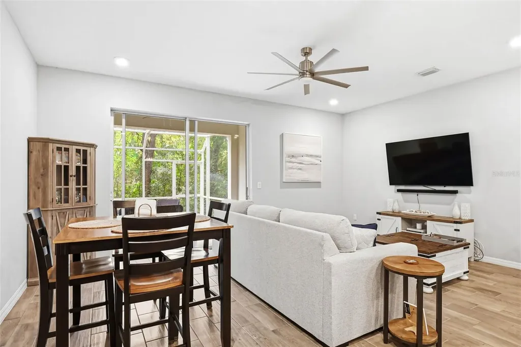 2818 Grand Kemerton Place Tampa FL 33618