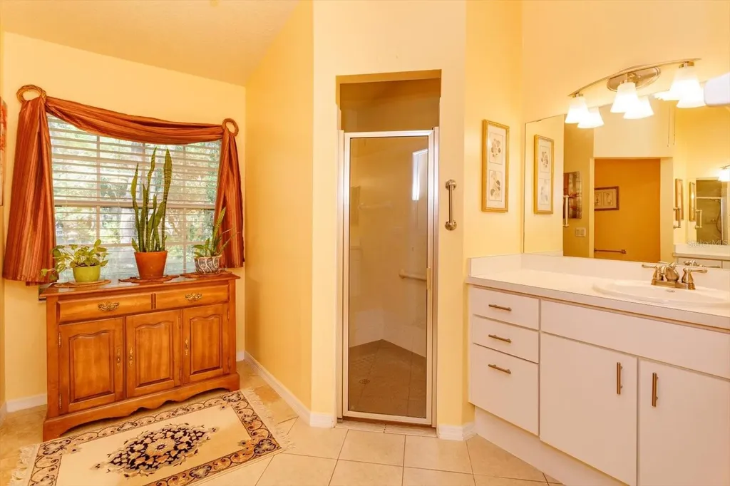 25845 Glen Eagle Drive Leesburg FL 34748