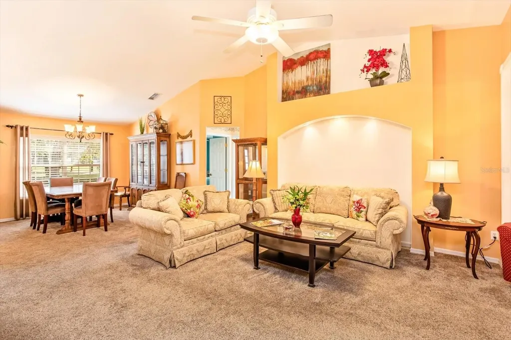 25845 Glen Eagle Drive Leesburg FL 34748