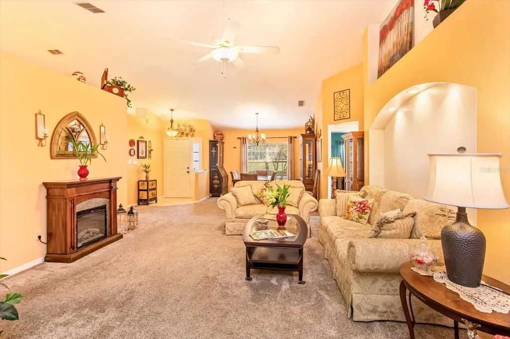 25845 Glen Eagle Drive Leesburg FL 34748
