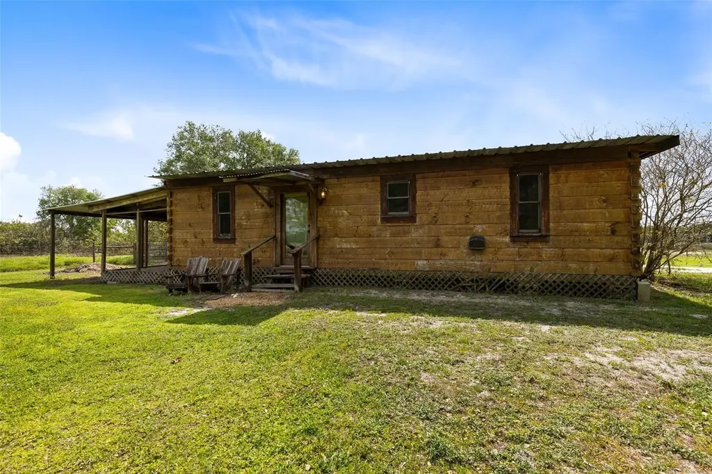 3591 N Canoe Creek Road Kenansville FL 34739