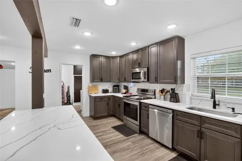 723 W Pinedale Drive Plant City FL 33563