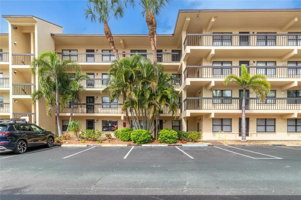 315 30th Avenue W Bradenton FL 34205