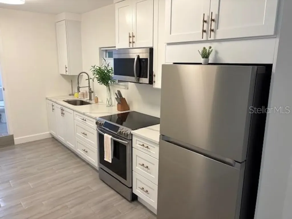 651 Madison Court Sarasota FL 34236