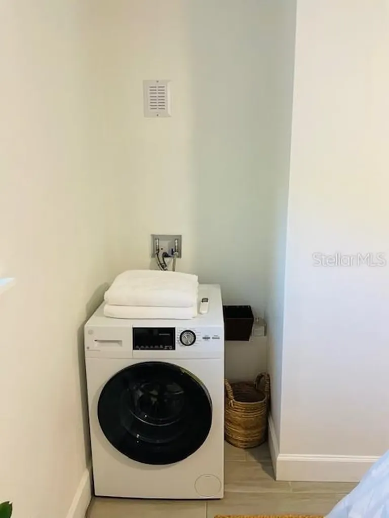 651 Madison Court Sarasota FL 34236