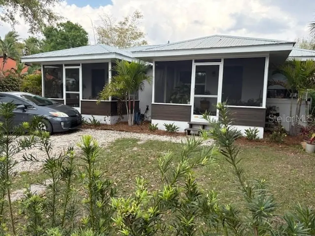 651 Madison Court Sarasota FL 34236