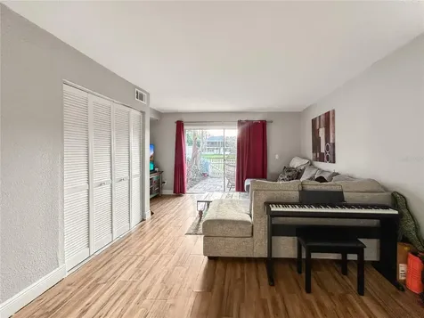 13706 Orange Sunset Drive Tampa FL 33618