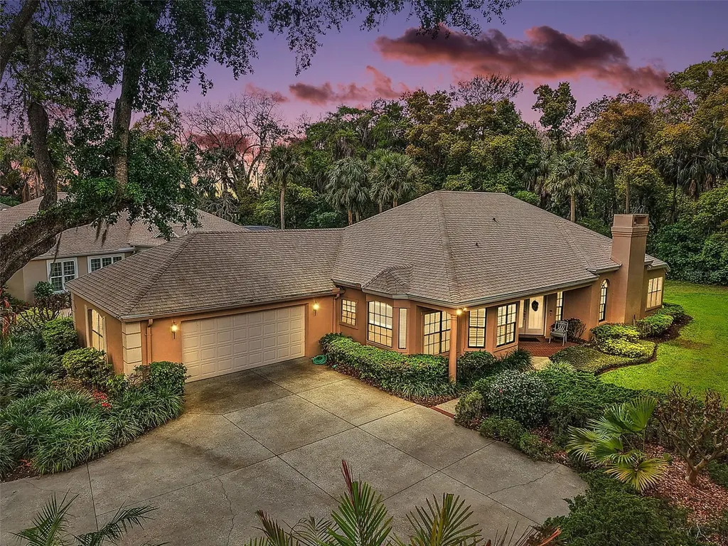 621 High Point Drive Mount Dora FL 32757