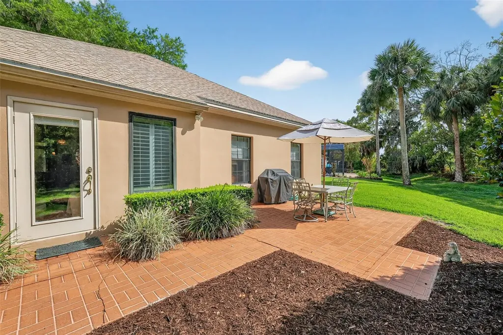 621 High Point Drive Mount Dora FL 32757