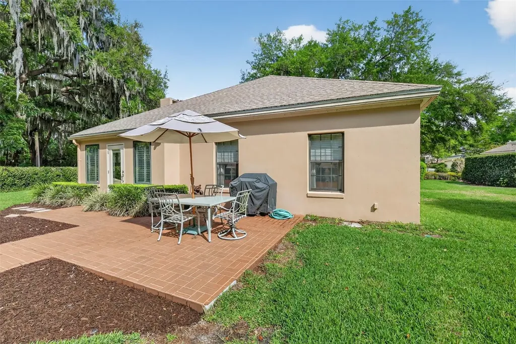 621 High Point Drive Mount Dora FL 32757
