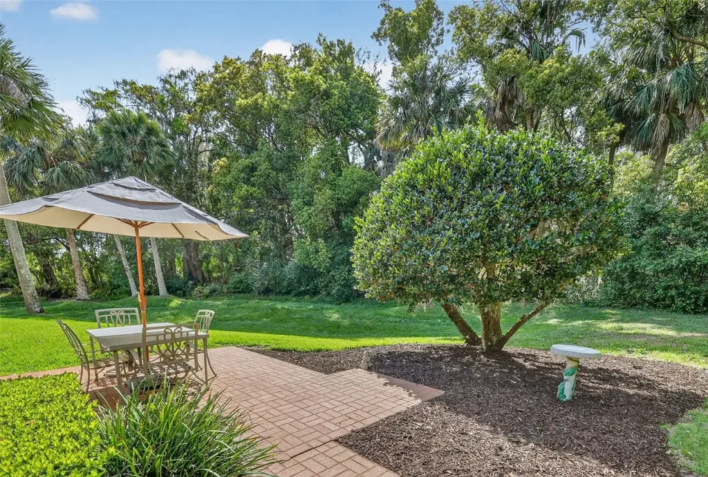 621 High Point Drive Mount Dora FL 32757
