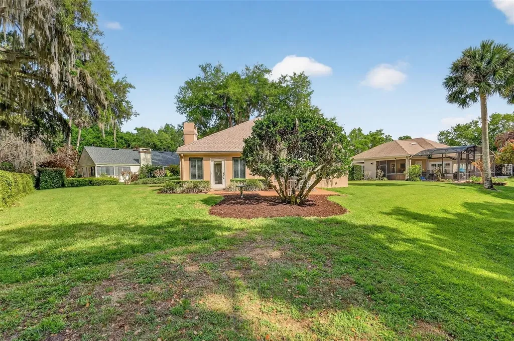 621 High Point Drive Mount Dora FL 32757