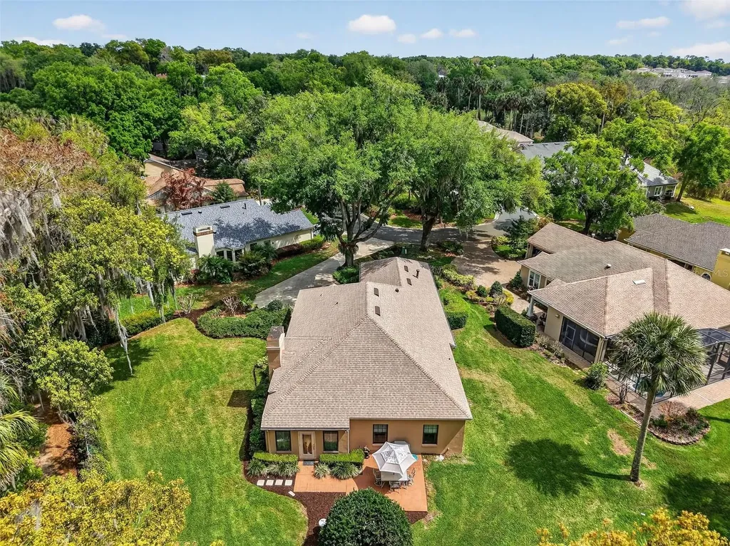 621 High Point Drive Mount Dora FL 32757