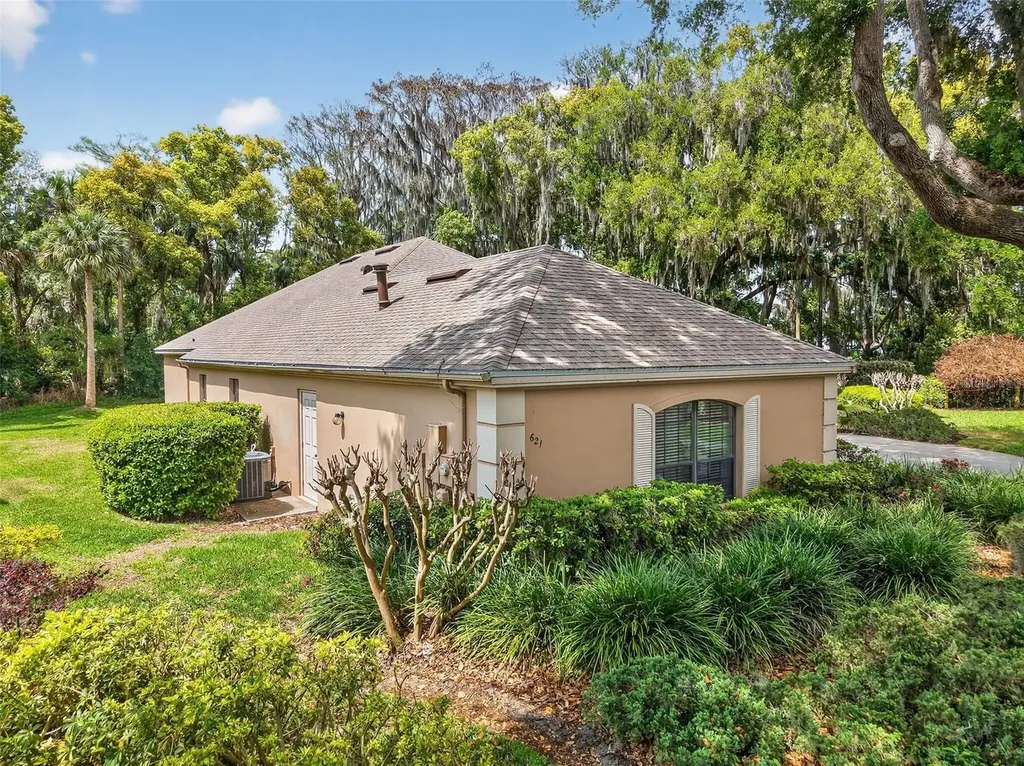 621 High Point Drive Mount Dora FL 32757