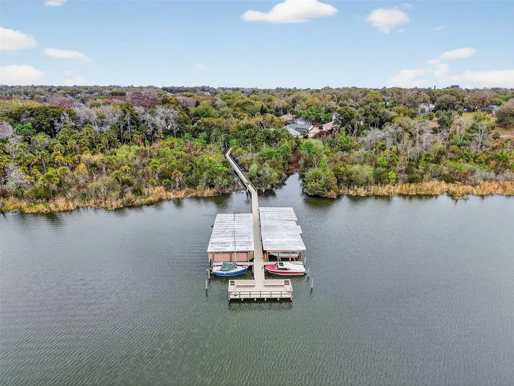 621 High Point Drive Mount Dora FL 32757