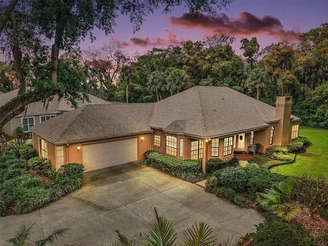 621 High Point Drive Mount Dora FL 32757