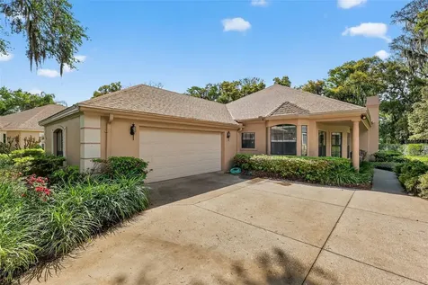 621 High Point Drive Mount Dora FL 32757