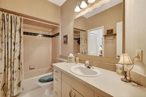 621 High Point Drive Mount Dora FL 32757