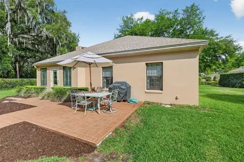 621 High Point Drive Mount Dora FL 32757