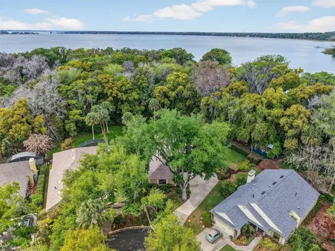 621 High Point Drive Mount Dora FL 32757