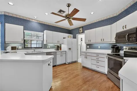 621 High Point Drive Mount Dora FL 32757
