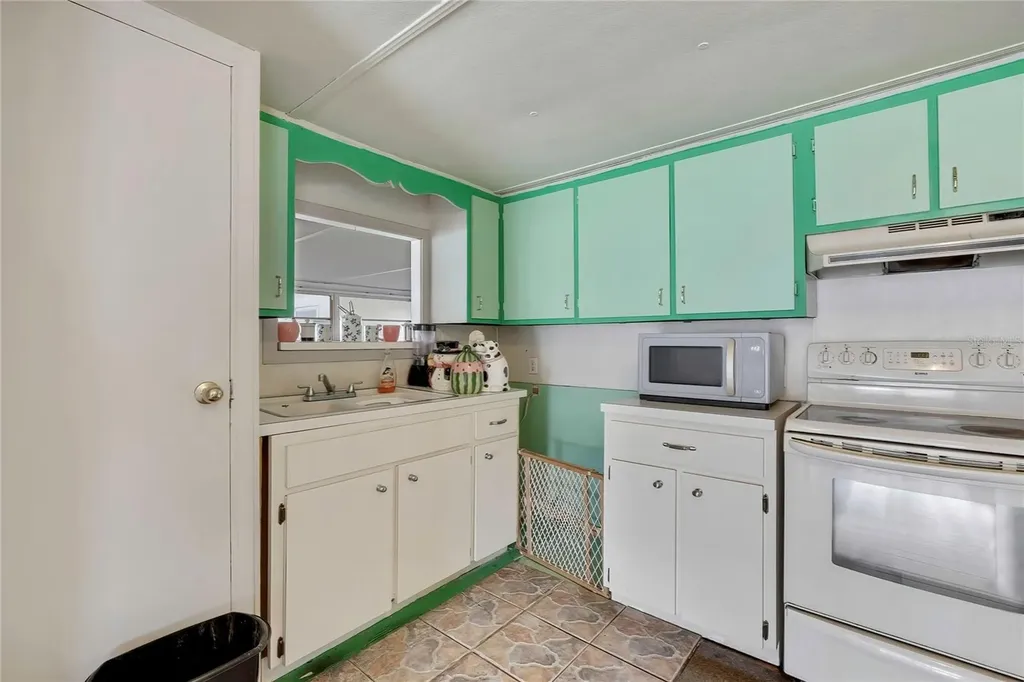 7168 Fairlane Avenue Brooksville FL 34613