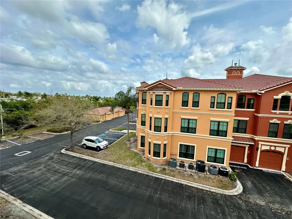 2725 Via Cipriani Clearwater FL 33764